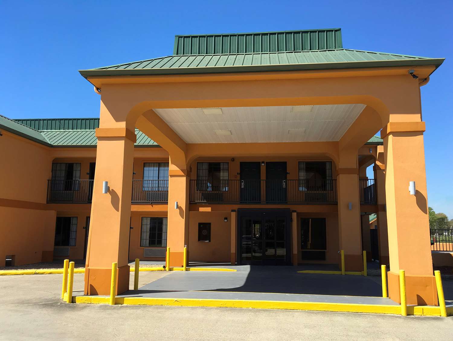 Americas Best Value Inn Denham Springs / Baton Rouge 5/26