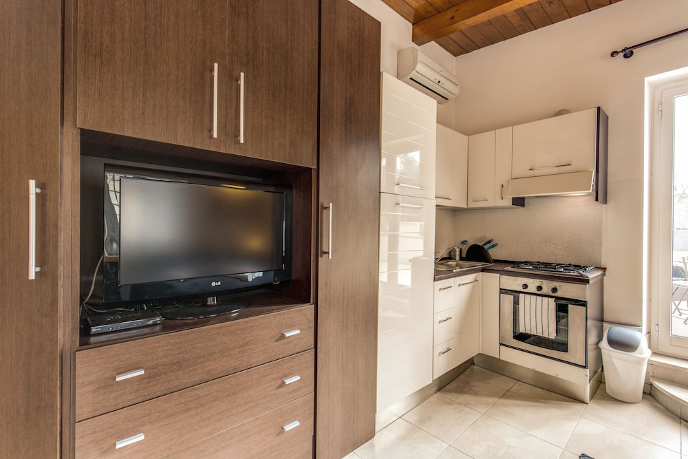 Aurelia Vatican Apartments 49/66