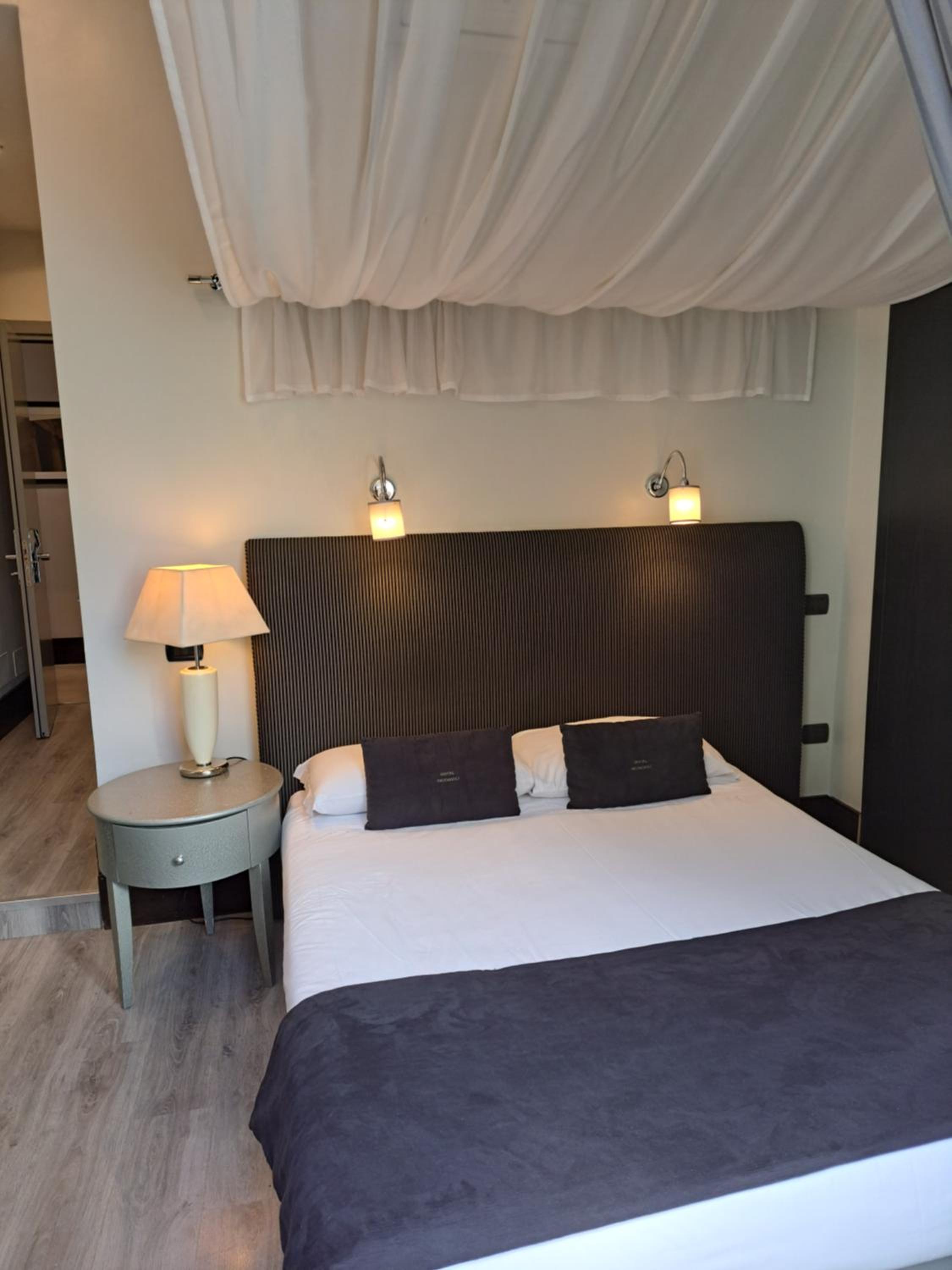 Economy, Double Bed