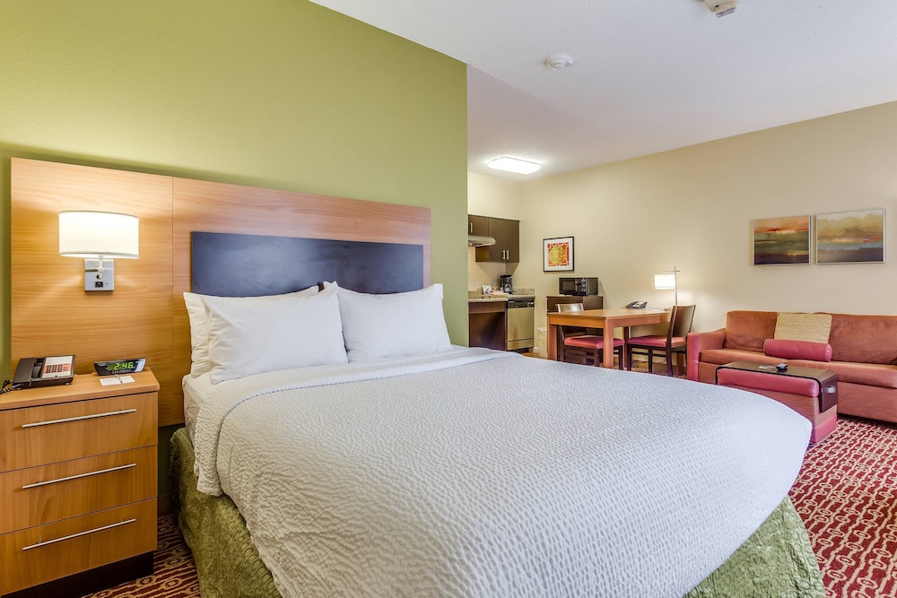 TownePlace Suites Dallas Bedford 13/34