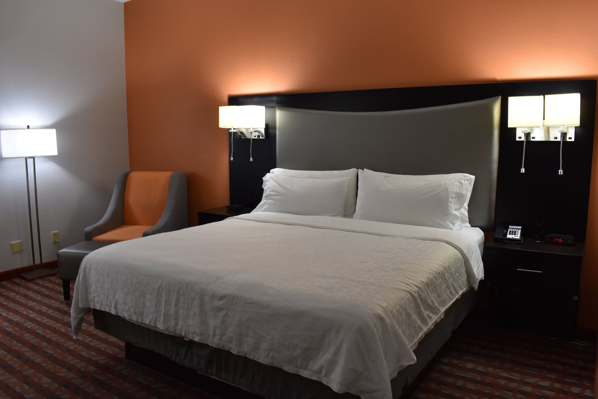 غرفة قياسية بسرير كينج، Holiday Inn Express & Suites NASHVILLE SOUTHEAST - ANTIOCH 6/8