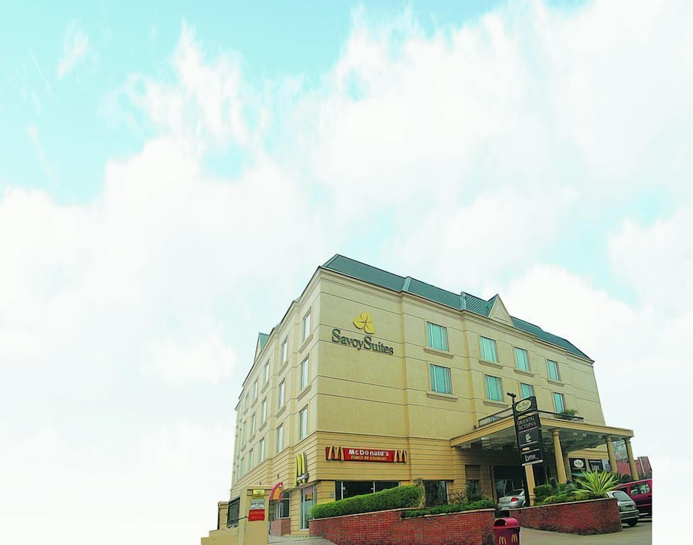 SAVOY SUITES Noida 6/34