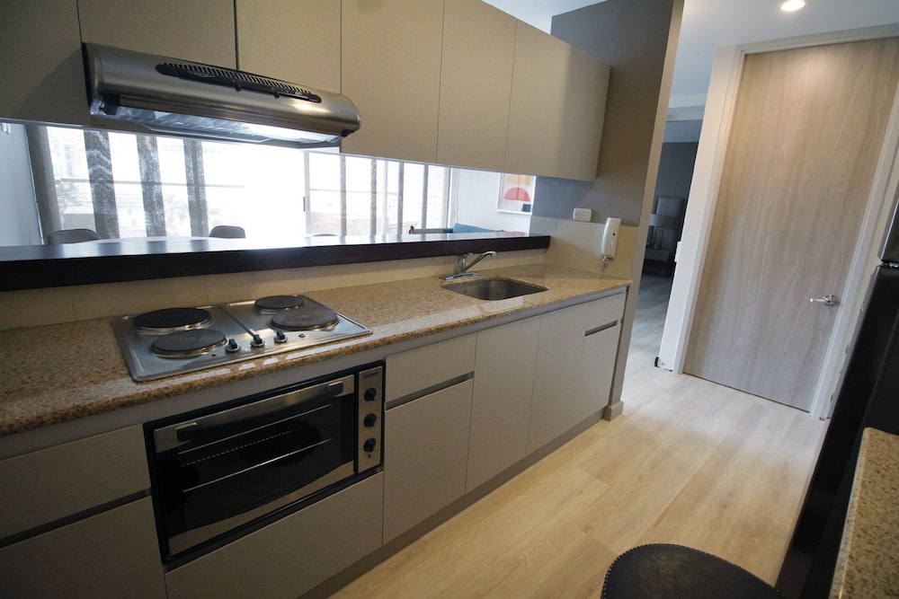 Estelar Medellin Apartaments 6/49