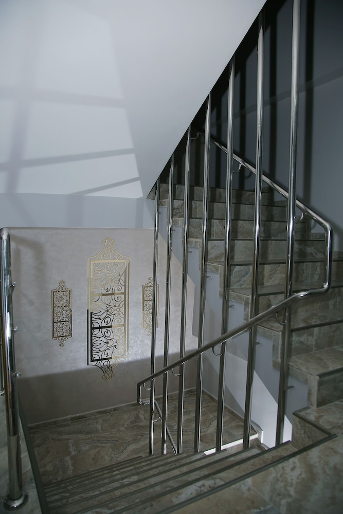 PRESTIGE BOUTIQUE HOTEL CRAIOVA 34/65