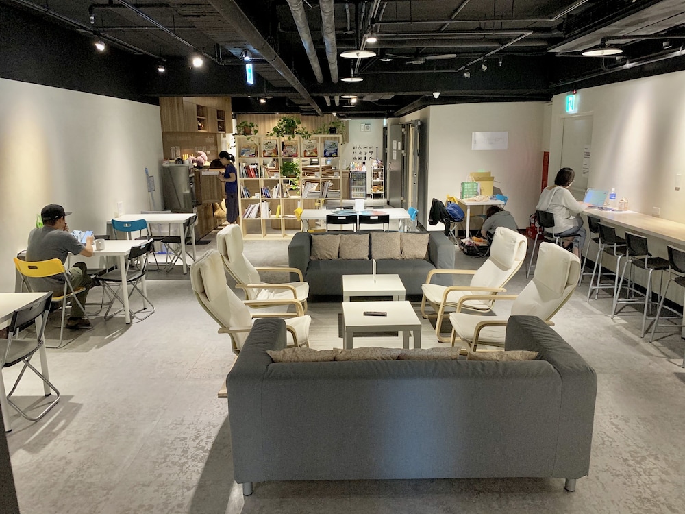 Cavemen Hostel Taipei Station Branch 27/33