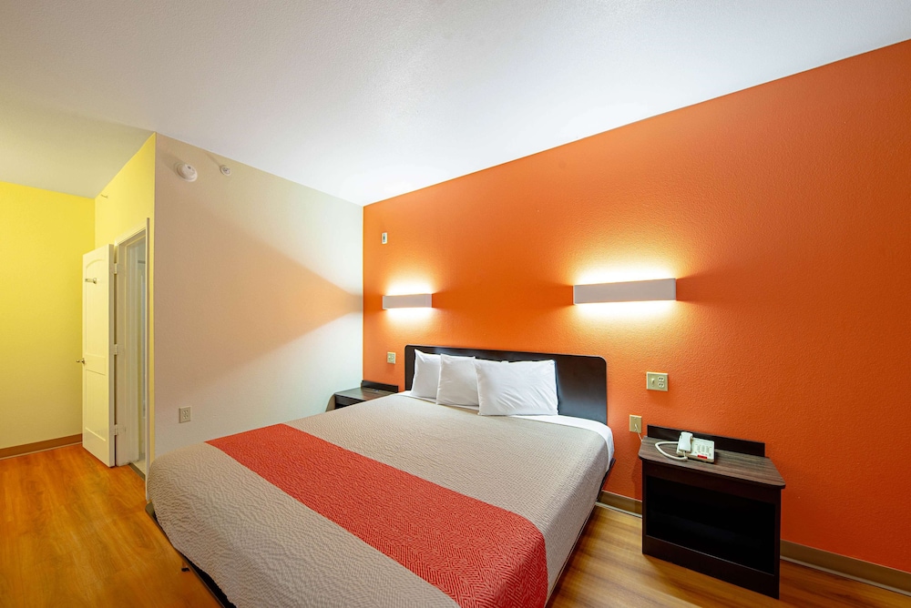 Motel6 Rhome, TX 18/43
