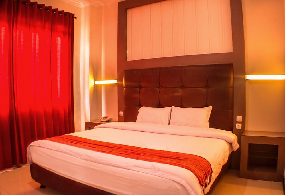 Grand City Batu Hotel 6/23