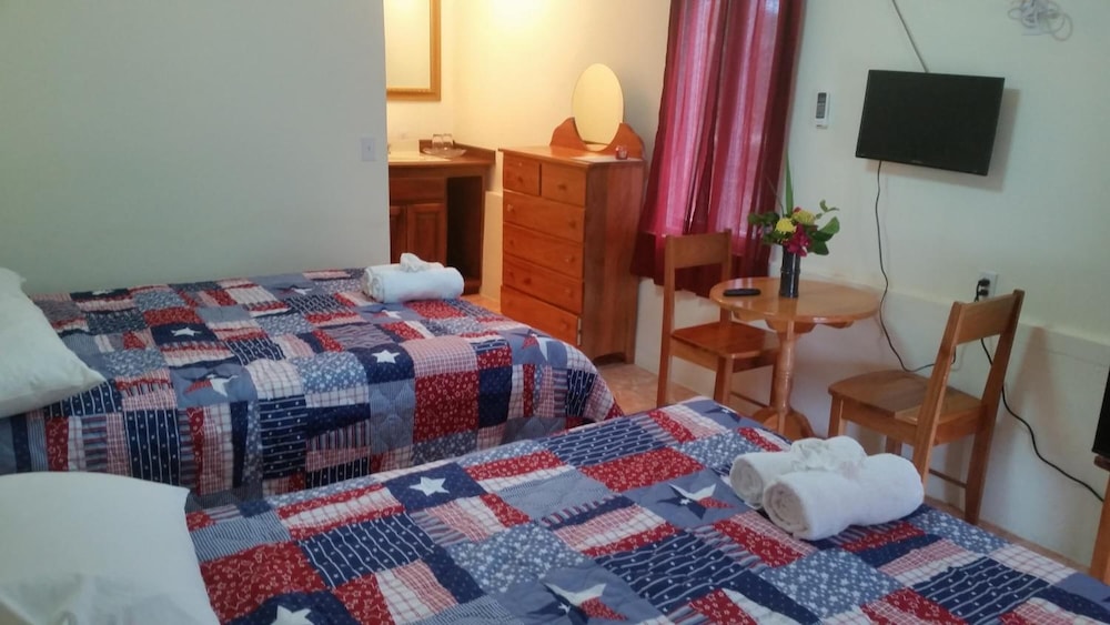 Suger Patch Inn 43/61