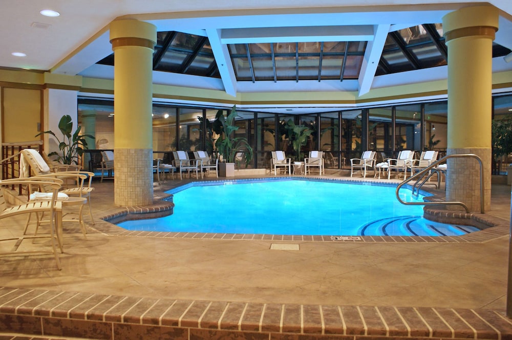 Embassy Suites by Hilton Denver Tech Center 8/64