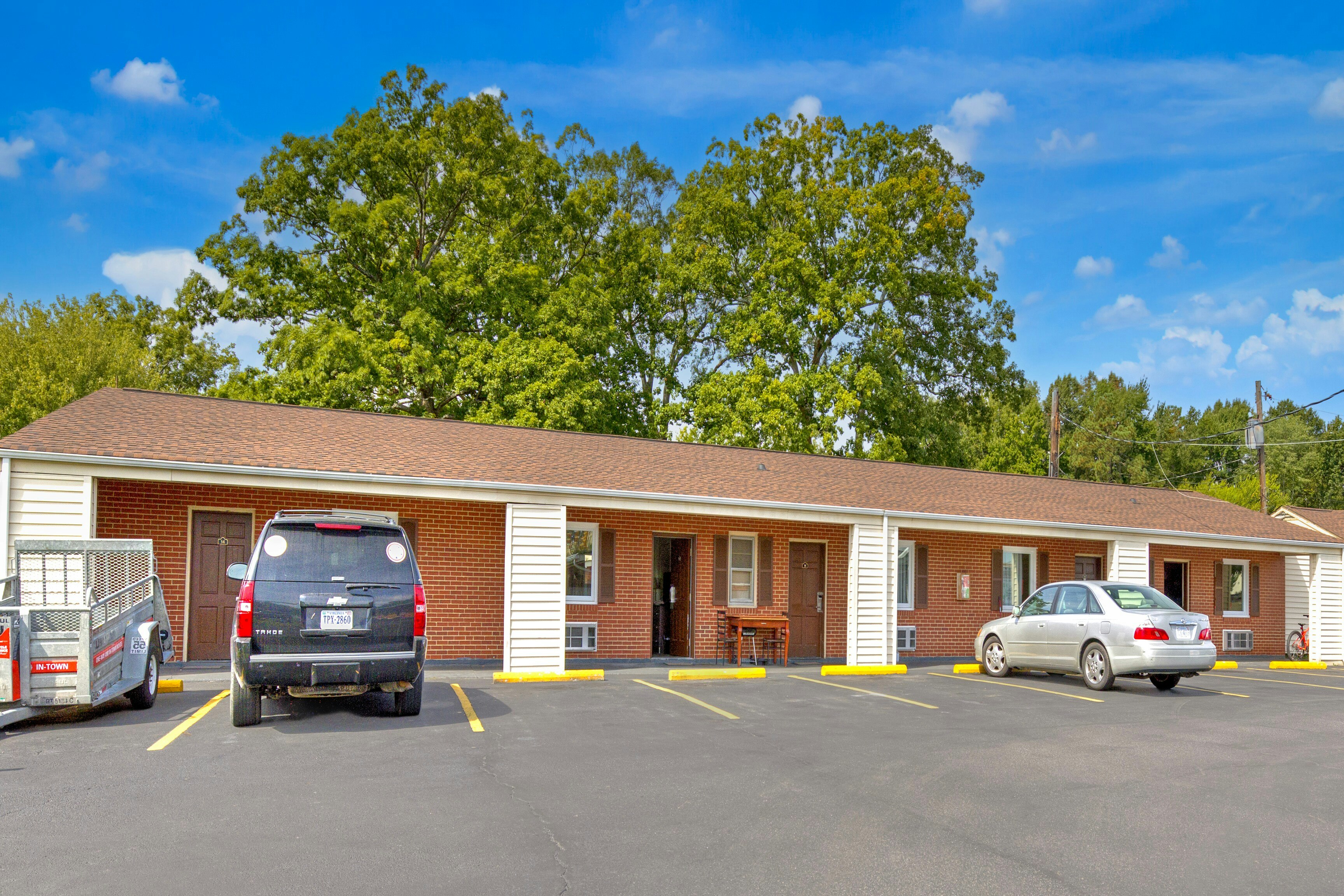 OYO Palm Leaf Motel 26/32