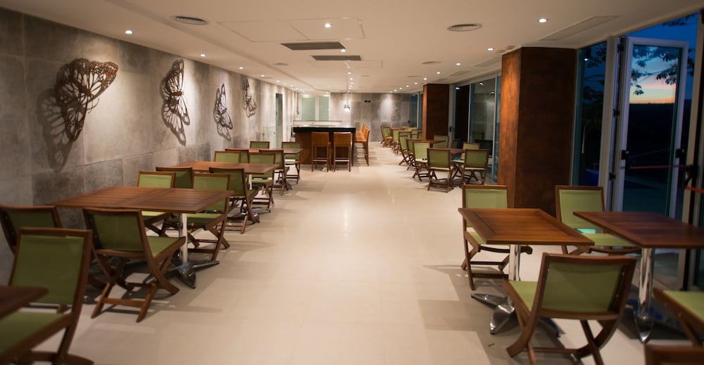 Guamini Mision Hotel 43/60