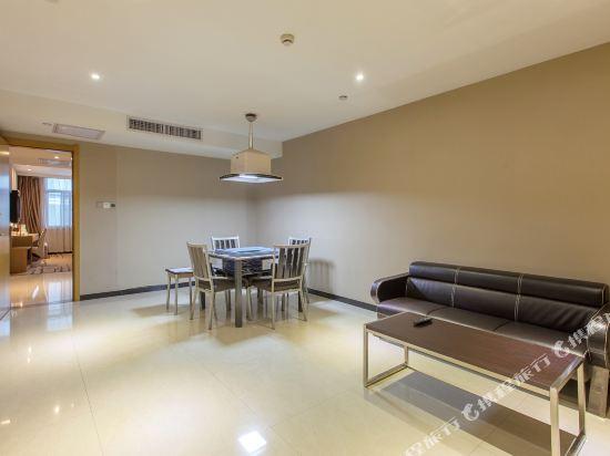 Lavande Hotel (Wuhan High-speed Railway Station) 42/48