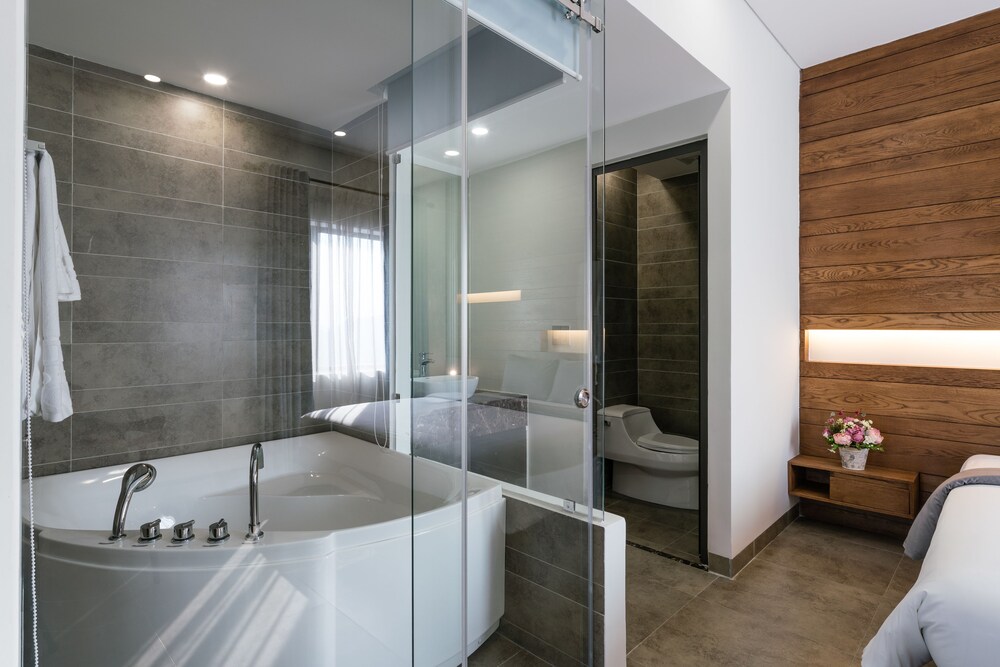 Joy Trip Hotel 24/77