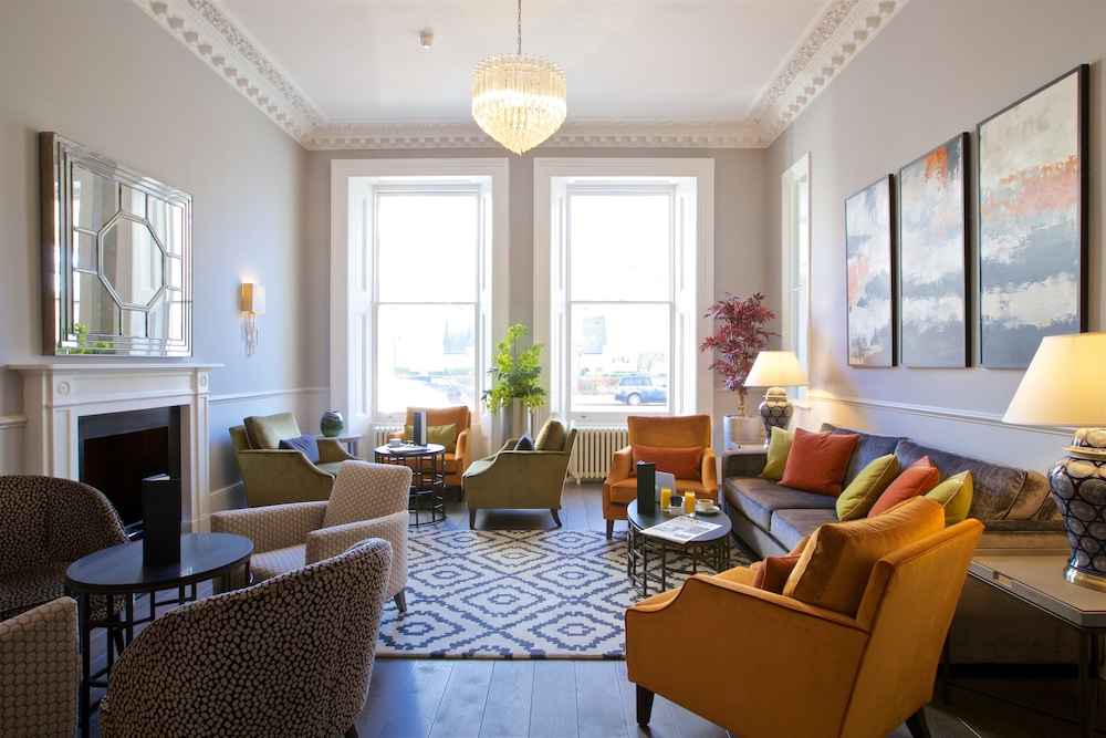 54 Queens Gate Hotel 33/50