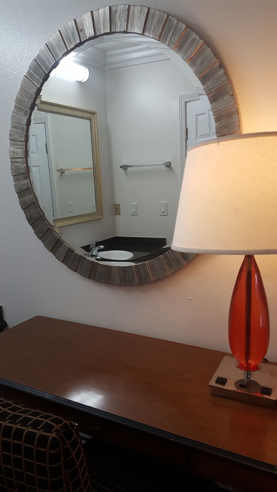 Flamingo Inn Long Beach 29/56
