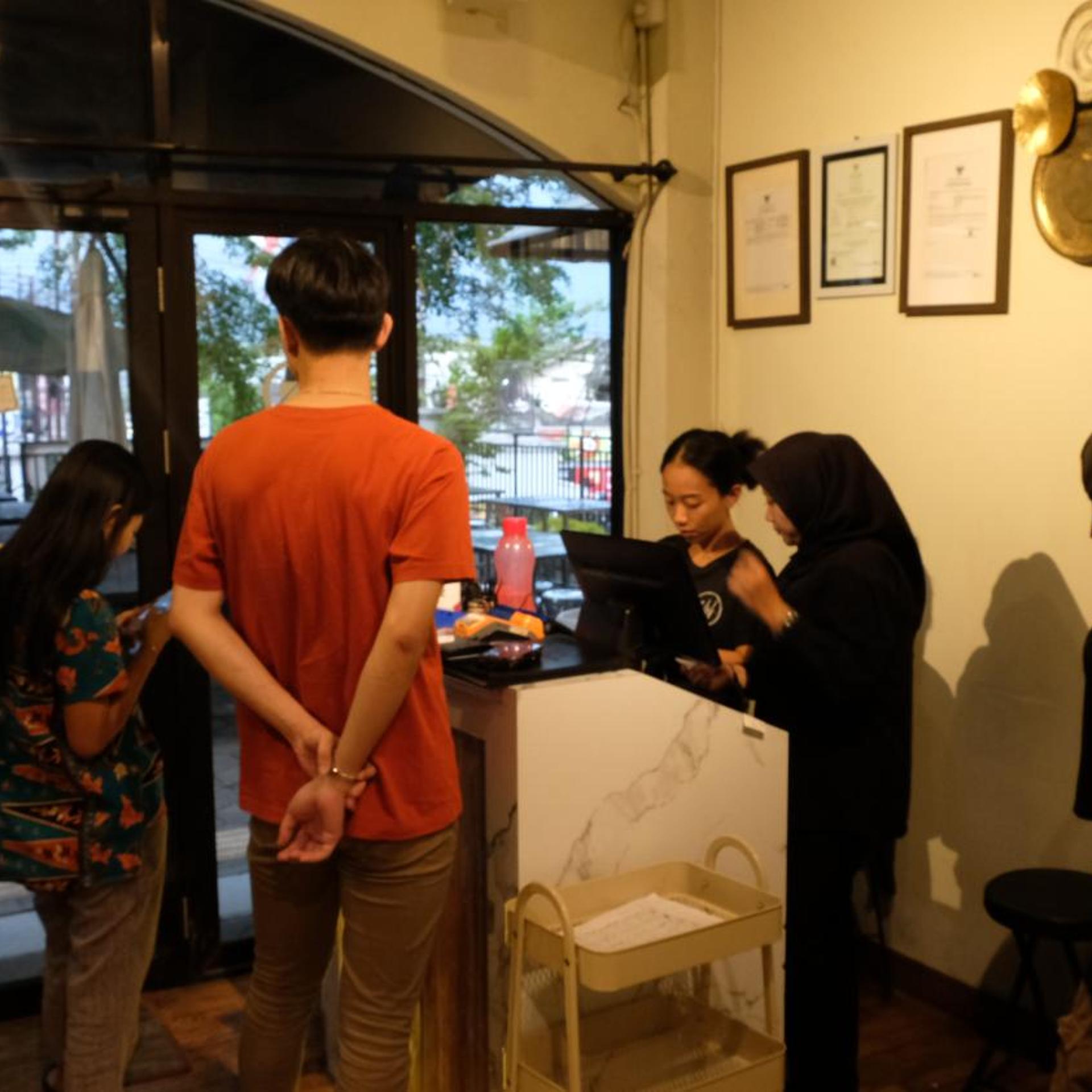 Jember Town Square Apartment by Calli Rooms 10/49