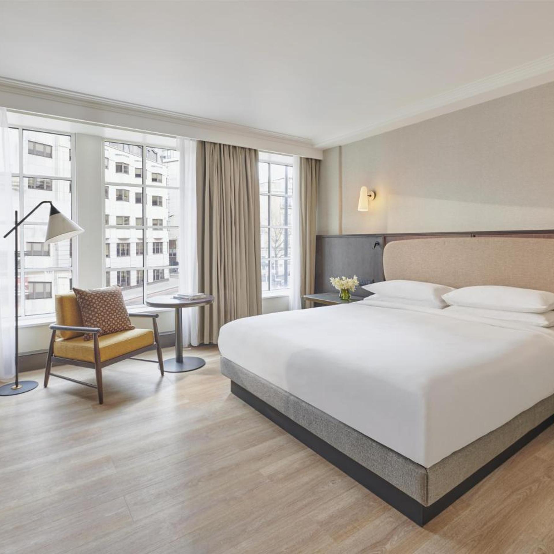 Suite, Street View