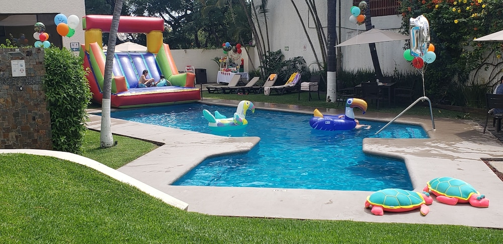 Hotel Casa Francisco Cuernavaca 38/46