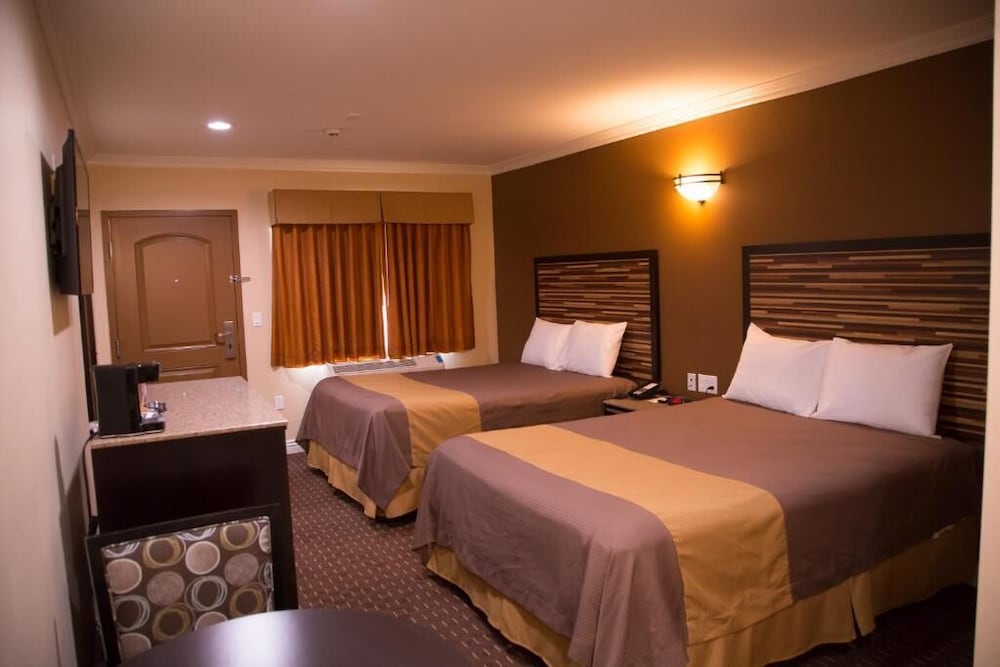 Diamond Bell Inn And Suites 17/54