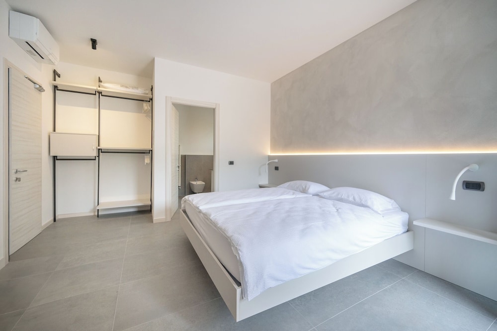 Hotel Laguna San Zeno 15/50
