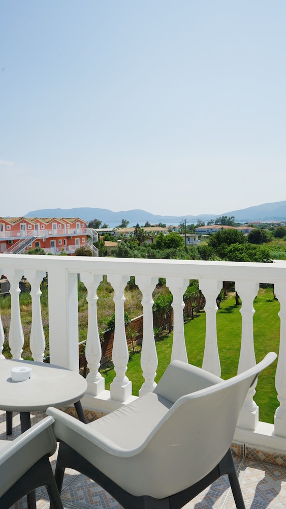 Meandros Boutique & Spa Hotel 51/58