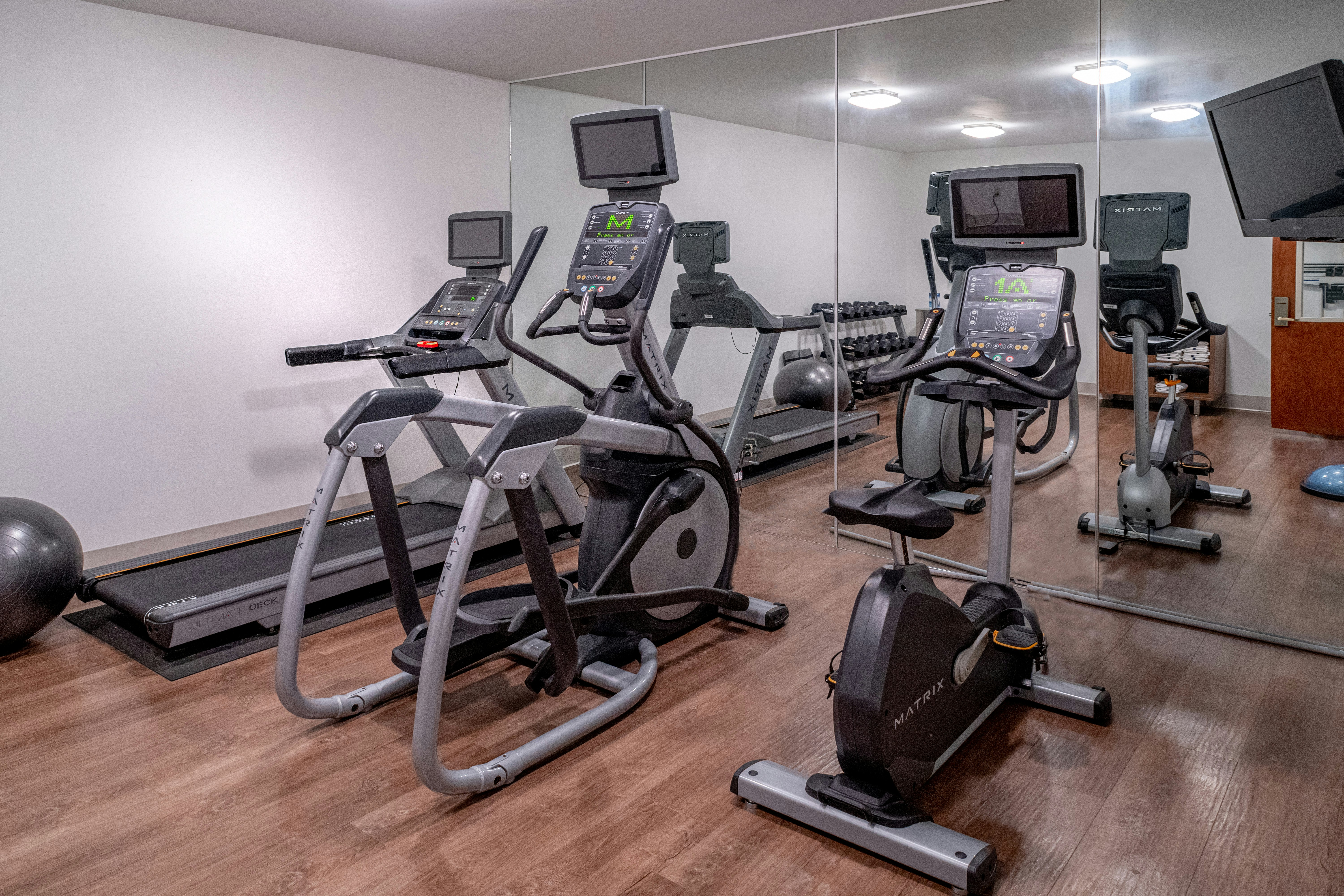 Holiday Inn Express Hotel & Suites Pikeville 36/44