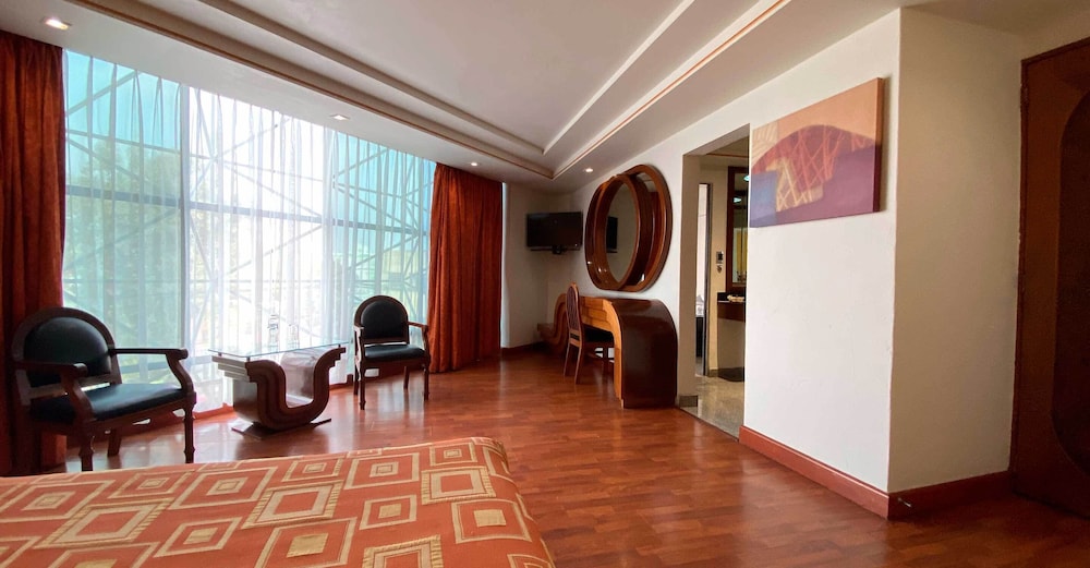 Hotel Escala Siglo XXI 37/50