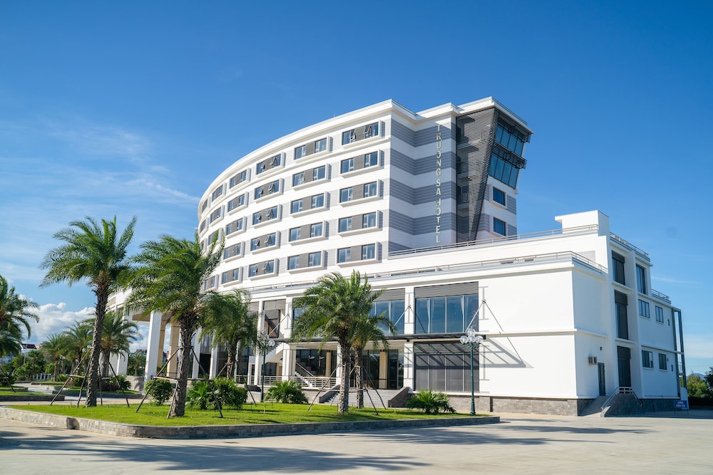 Navy Hotel Cam Ranh 6/50