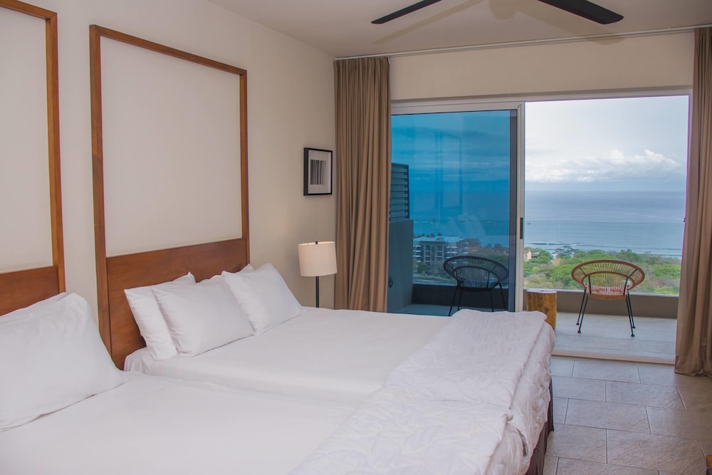 Concept, 2 Queen Beds, Ocean View