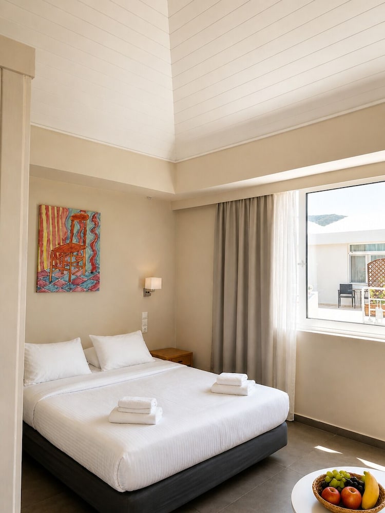 Loriet Hotel 153/191