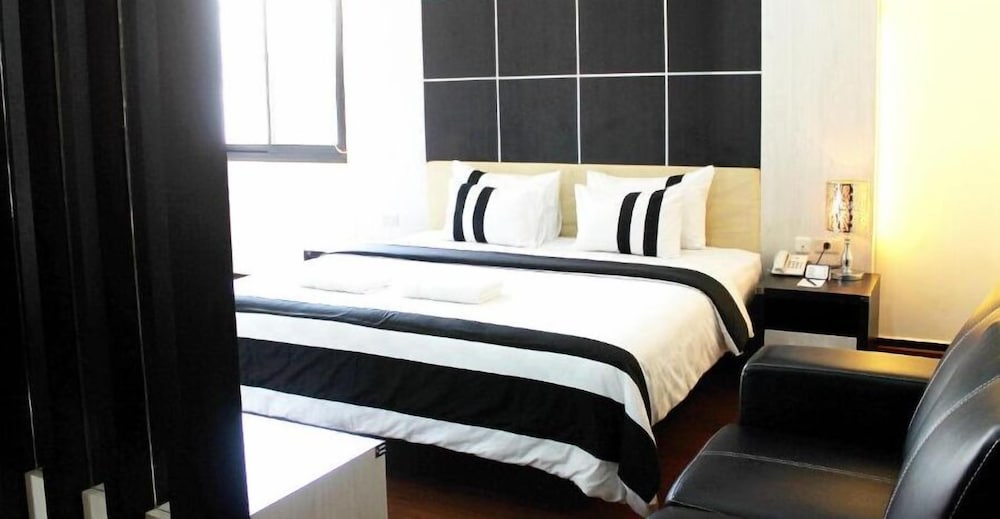Hotel Harmony In Pontianak 10/62