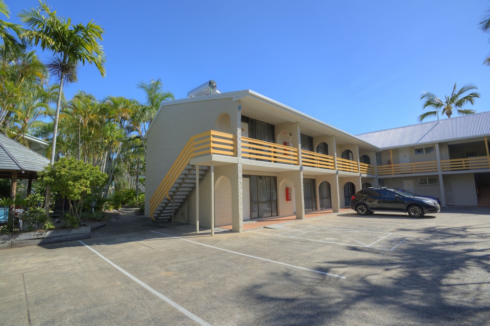 The Beach Motel Hervey Bay 53/72