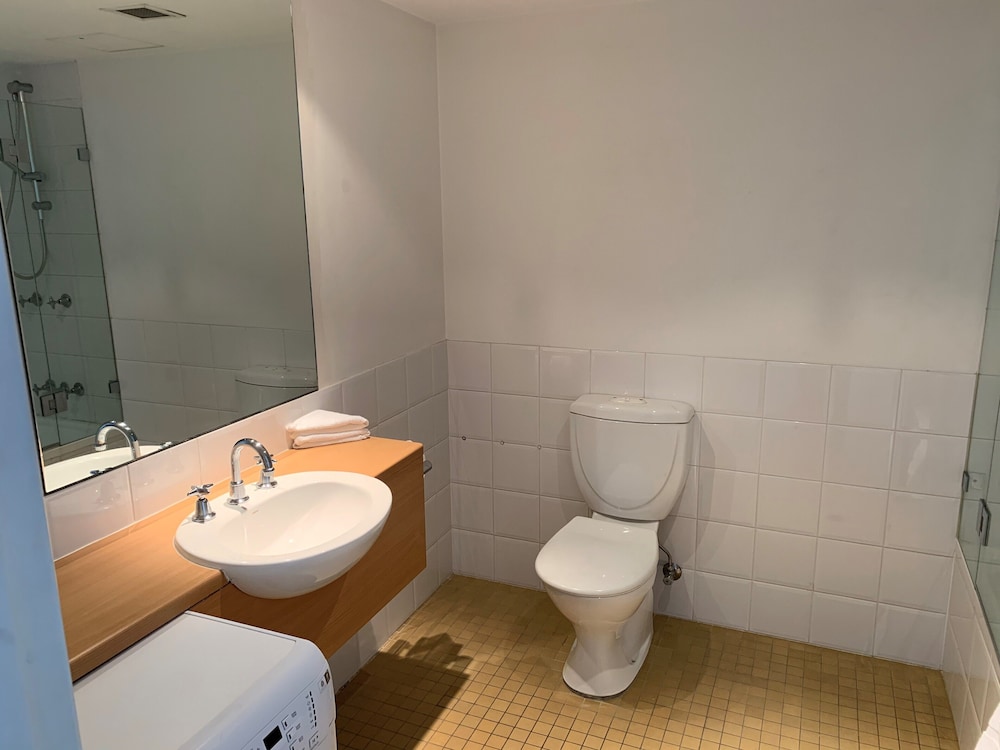 Nesuto Parramatta Apartment Hotel 66/67