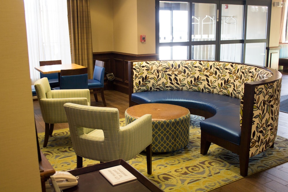 HOLIDAY INN EXPRESS WEST JEFFERSON 21/49