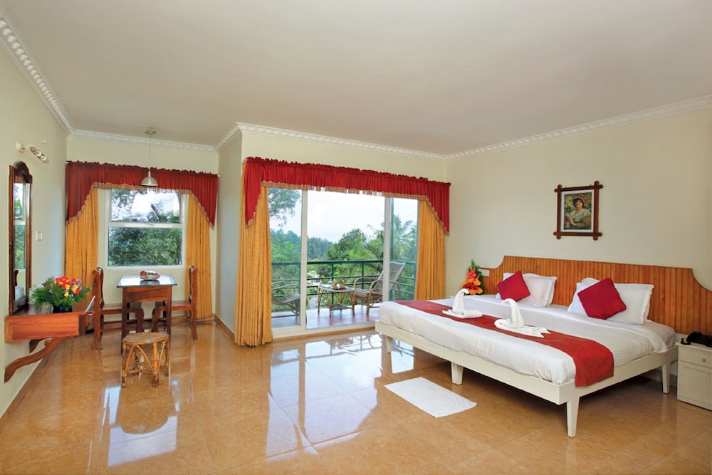 DELUXE, DOUBLE BED