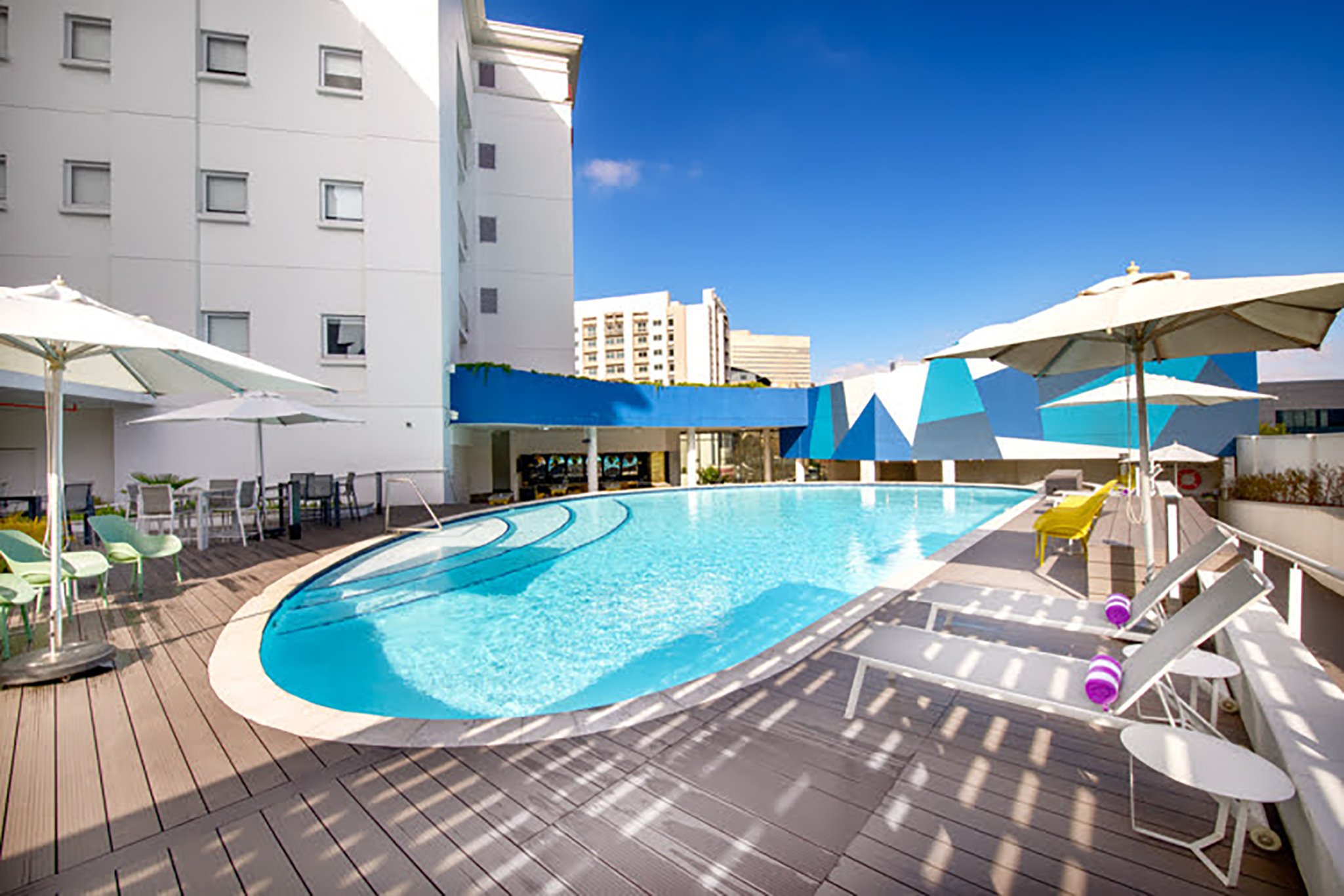 Hotel Sky Sandton 53/56