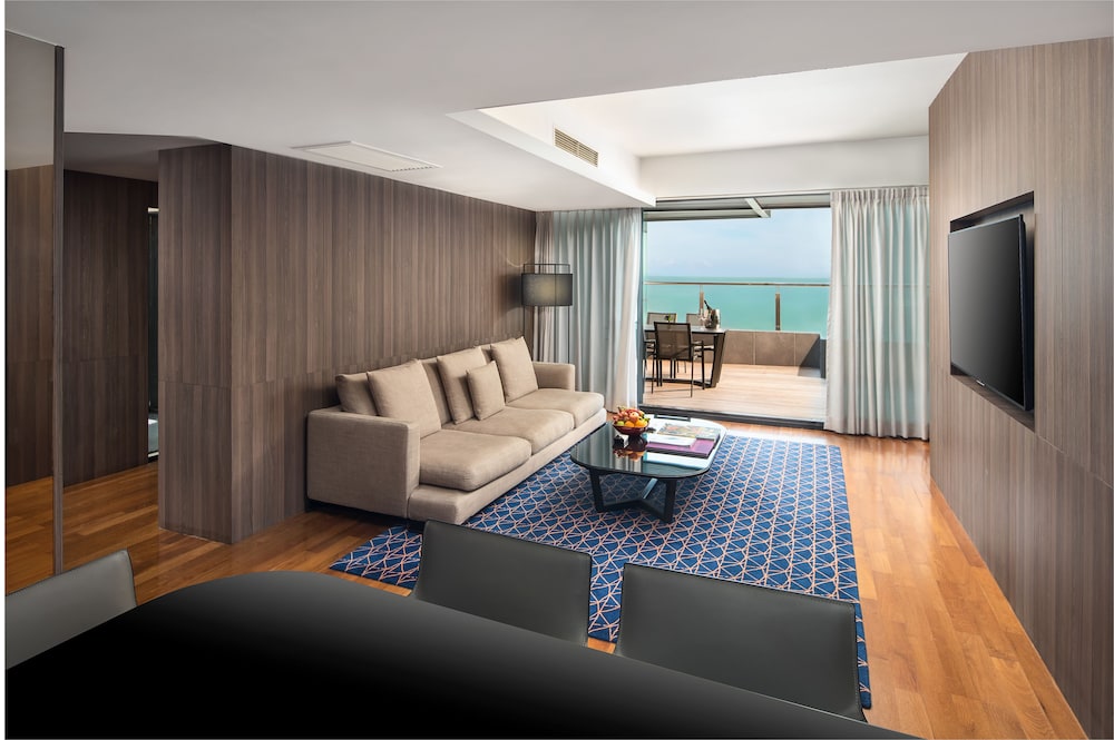 G Hotel Gurney 42/60