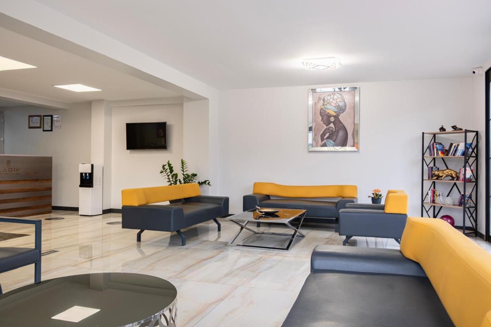 Ladik Hotel 30/50