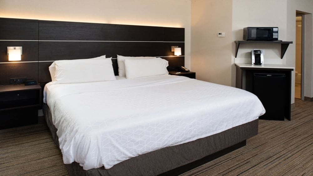 Holiday Inn Express Cincinnati West 20/74