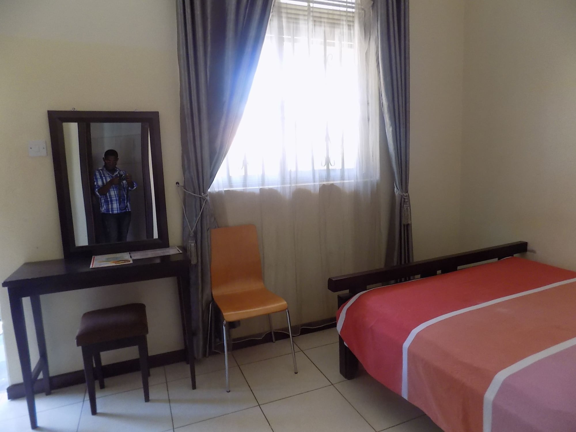 ECONOMY, DOUBLE BED