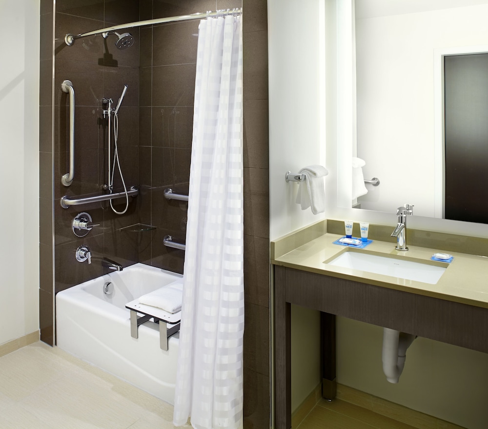 Hyatt House Pittsburgh Bloomfield Shadyside 10/63