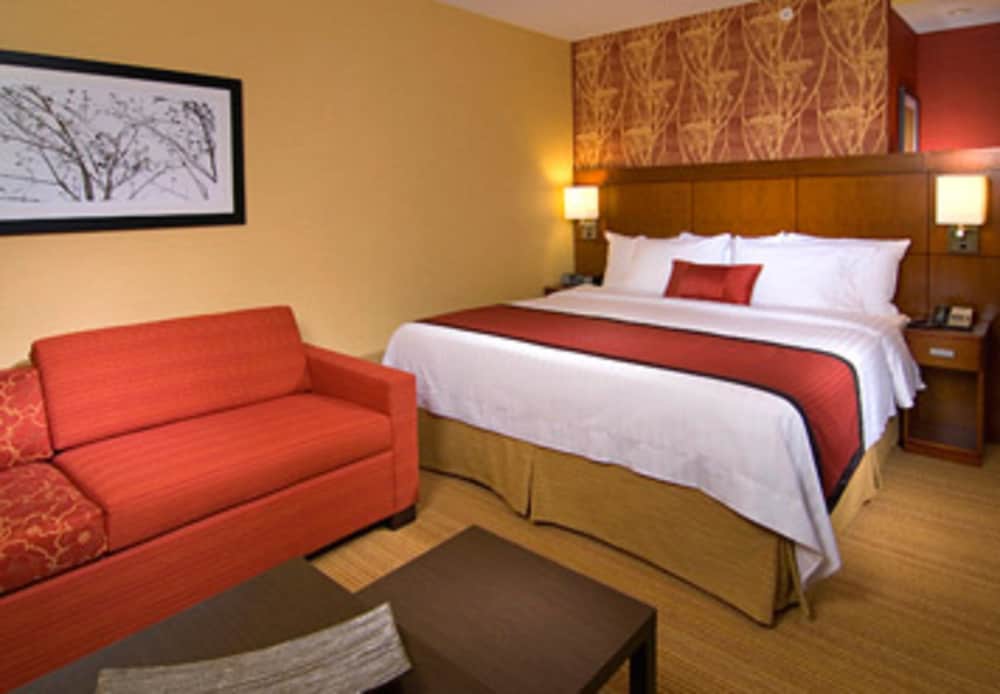 Room at Courtyard by Marriott Hartford Manchester, MANCHESTER - CT
