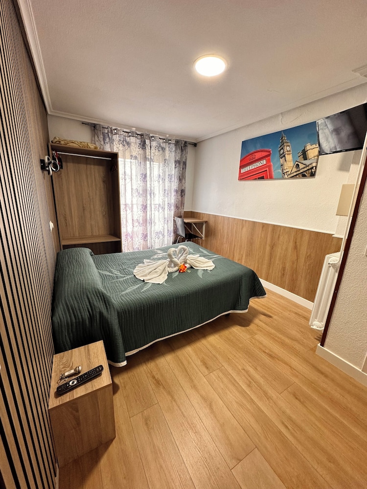 Hostal Rober 40/59