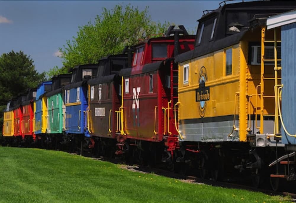 Red Caboose Motel 37/50