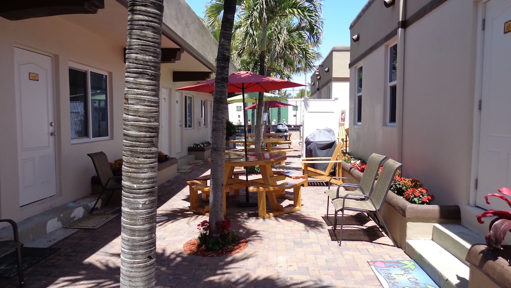 Caribbean Resort by the Ocean 33/50