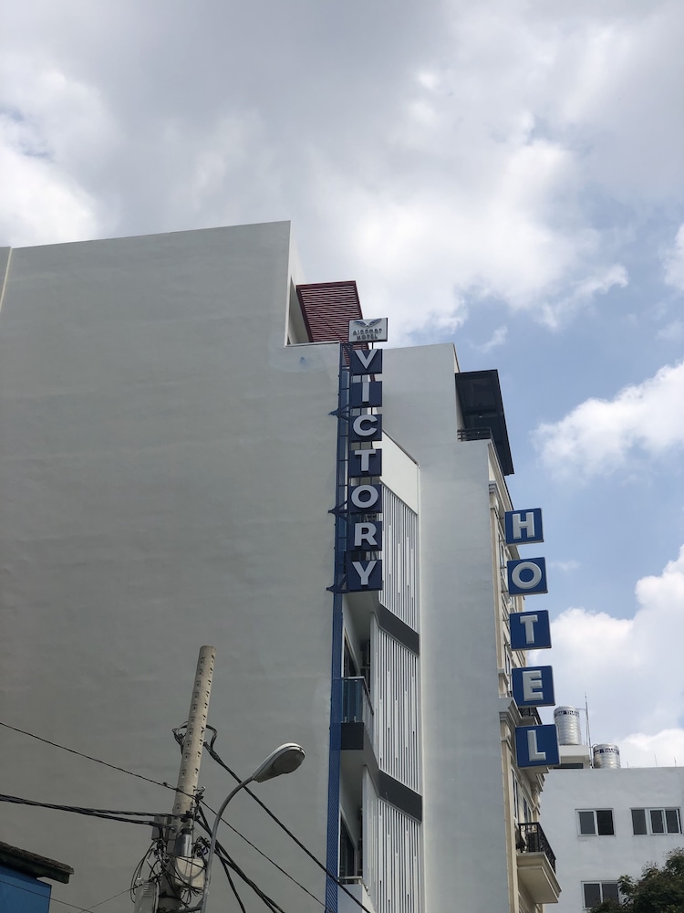 Victory Airport Hotel 6/48