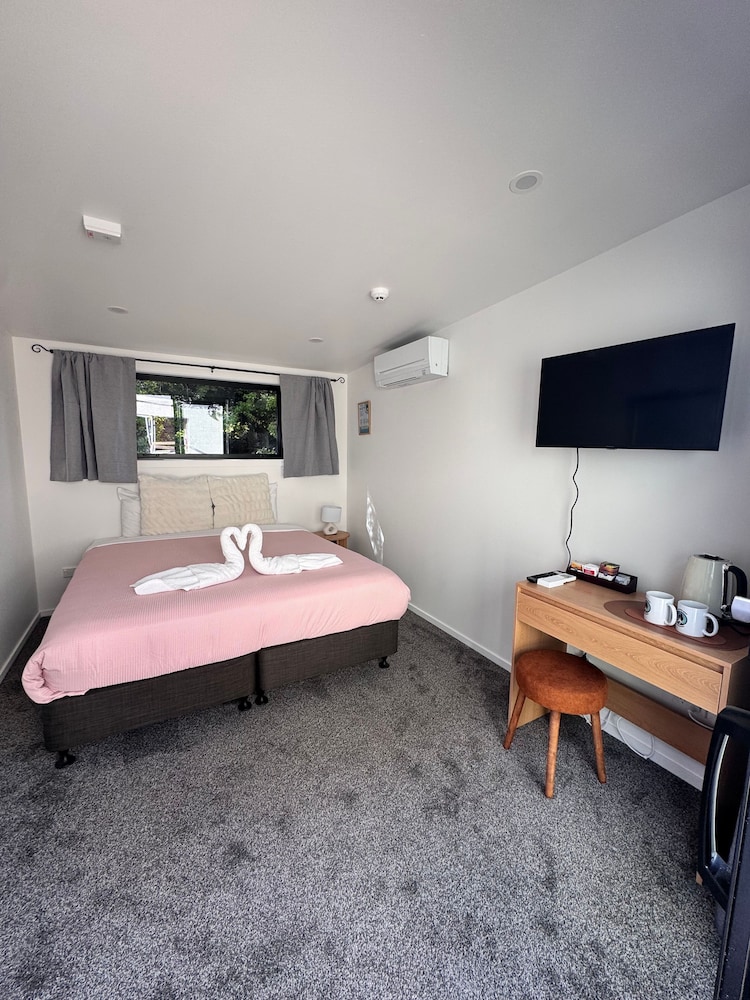 CLASSIC, DOUBLE OR TWIN BED
