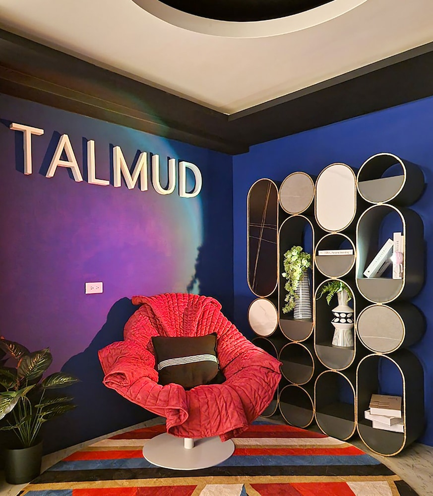 Talmud Hotel - Gong Yuan Branch 55/63