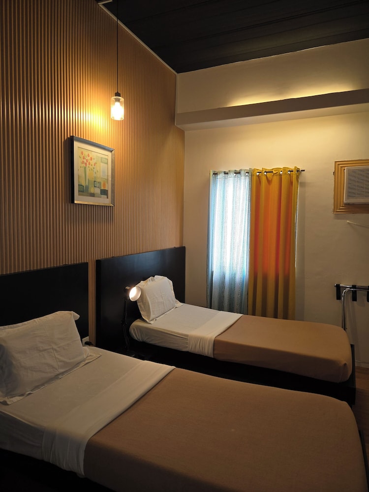 First Pacific Inn 34/59