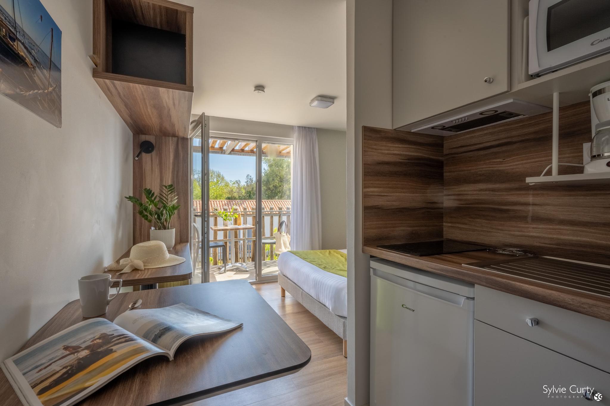 ATHOME RESIDENCE ET SPA 10/40